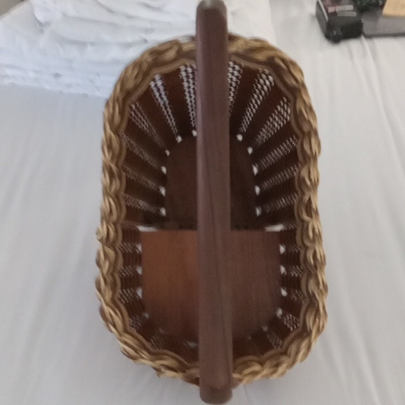 Porch Basket - Picture 2 of 4